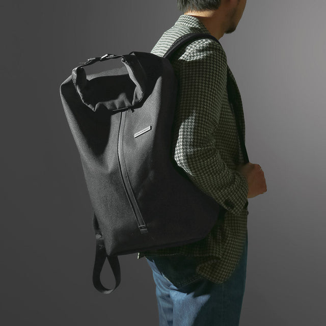 新しい季節に、頼れるビジネスバッグを。