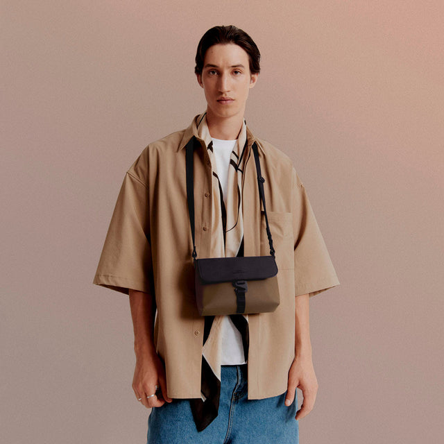 雨の日も大丈夫、春のおでかけショルダーが入荷しました