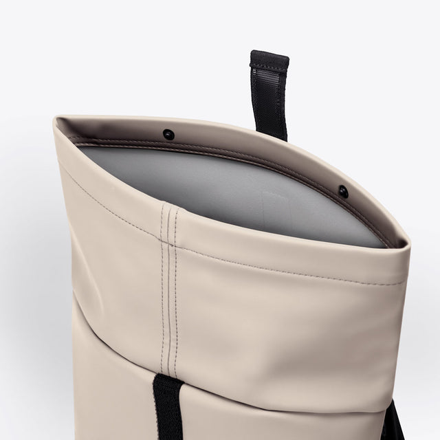 Hajo(ハヨ) Medium Backpack / Lotus Infinity - Light Sand