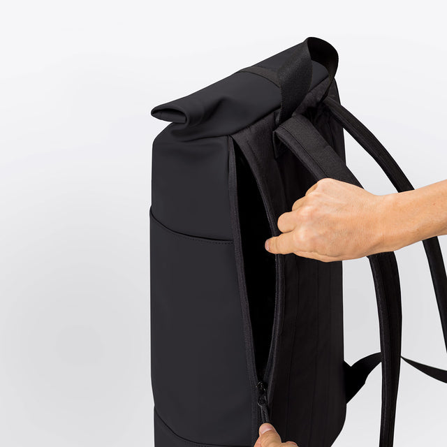 Hajo(ハヨ) Medium Backpack / Lotus - Black