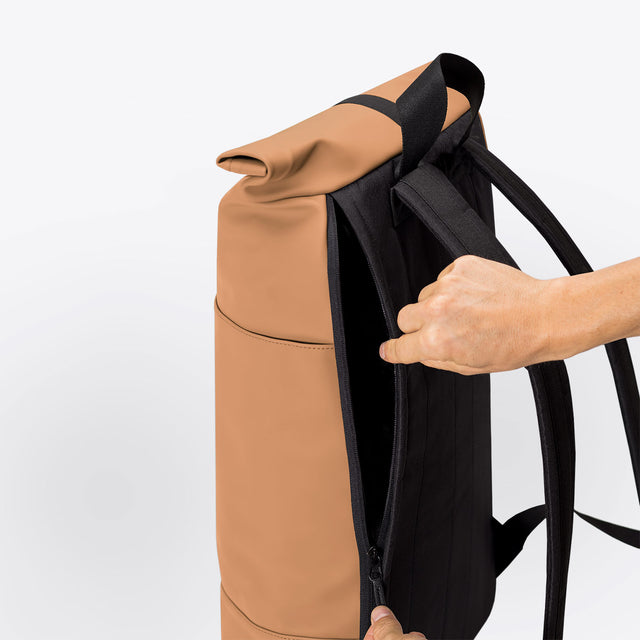 Hajo(ハヨ) Medium Backpack / Lotus - Clay