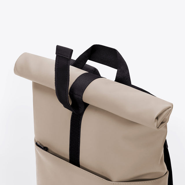 Hajo(ハヨ) Medium Backpack / Lotus - Nude