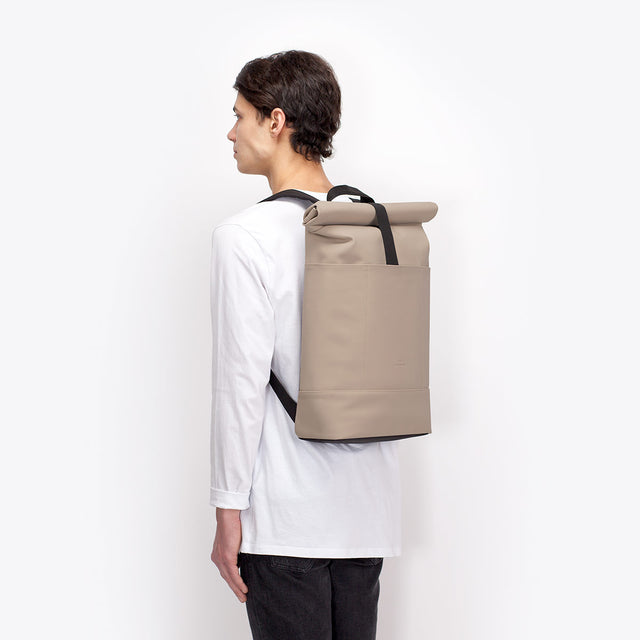 Hajo(ハヨ) Medium Backpack / Lotus - Nude