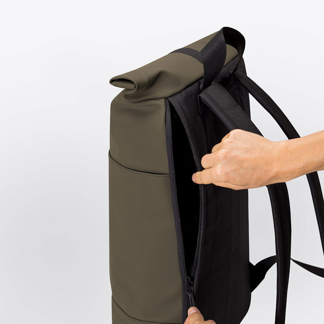 Hajo(ハヨ) Medium Backpack / Lotus - Olive