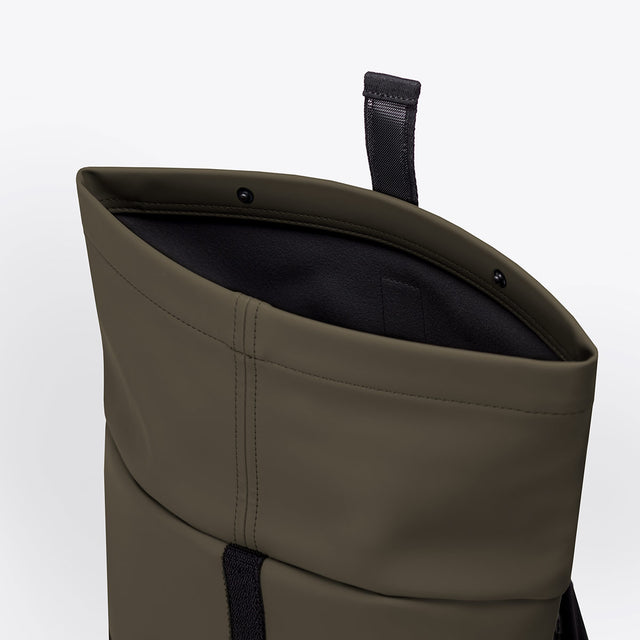 Hajo(ハヨ) Medium Backpack / Lotus - Olive