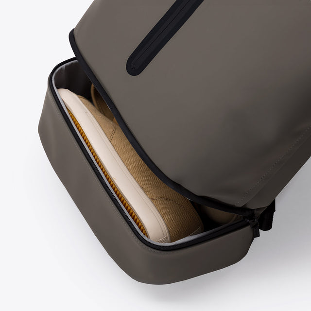 Hajo(ハヨ) Pro Backpack / Lotus - Dark Grey