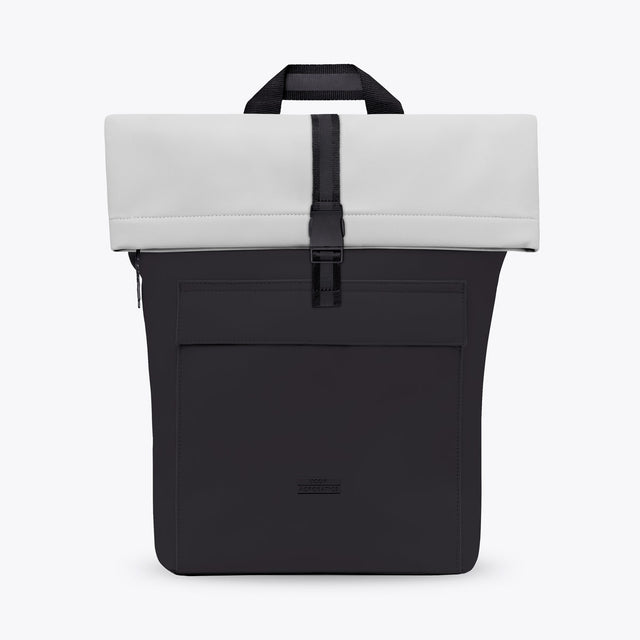 Jannik(ヤニーク) Medium Backpack / Aloe - Black-Light Grey