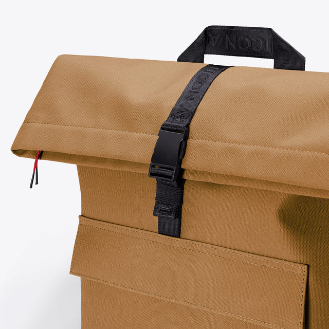 Jannik(ヤニーク) Medium Backpack / Phantom - Dark Sand Reflective