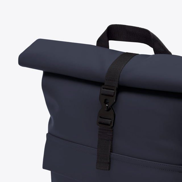 Jasper(ヤスパー) Medium Backpack / Lotus - Dark Navy