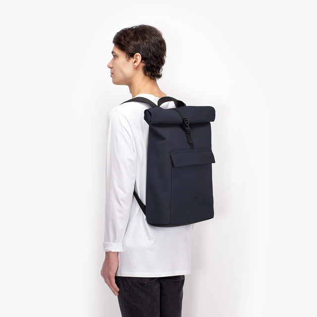 Jasper(ヤスパー) Medium Backpack / Lotus - Dark Navy