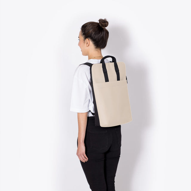 Masao(マサオ) Medium Backpack / Lotus Infinity - Sand