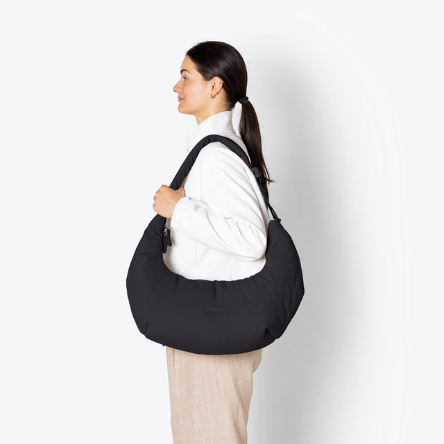 Shota(ショータ) Medium Bag / Moss - Black