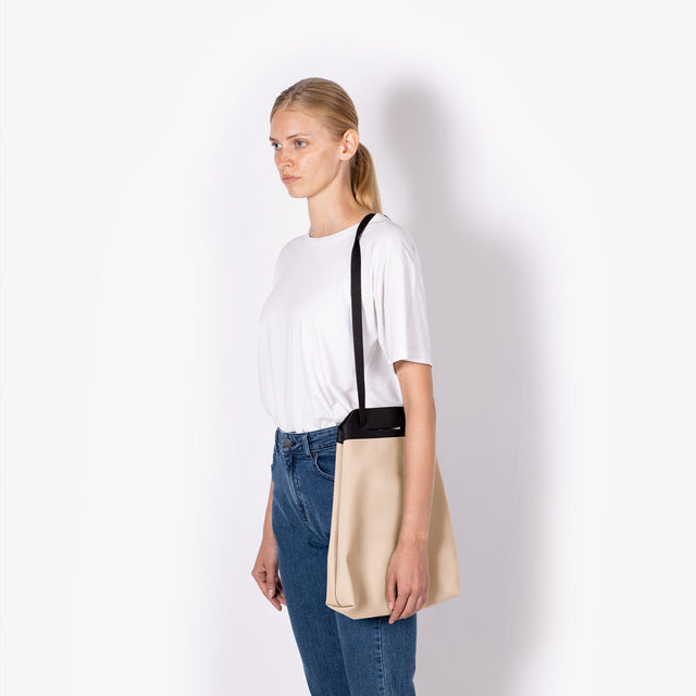 Una(ウナ) Bag / Lotus - Light Almond