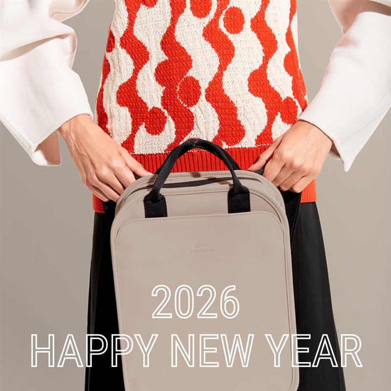 HAPPY NEW YEAR – UCON ACROBATICS JAPAN