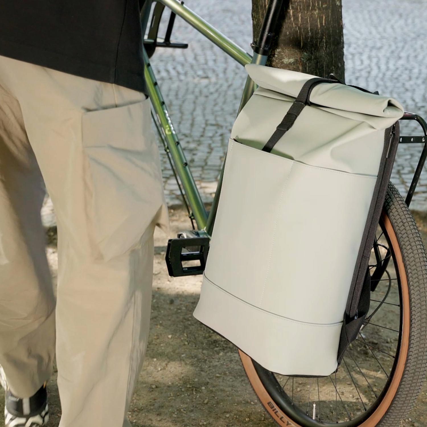 海外旅行に使いたいバックパック“Pannier” – UCON ACROBATICS JAPAN