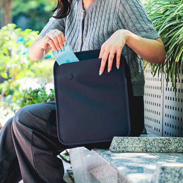 Adina Mini Backpackに新色「ダークネイビー」登場！