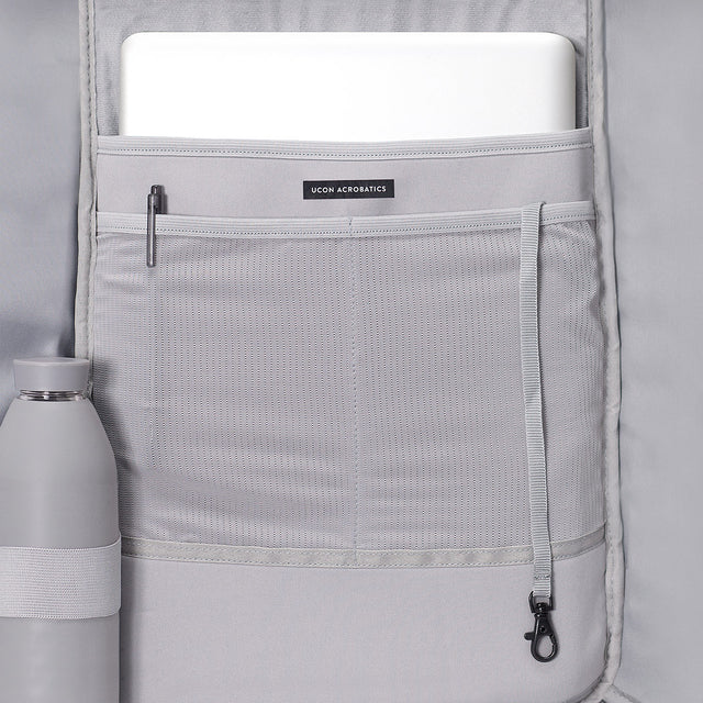 Hajo(ハヨ) Medium Backpack (Aloe - Light Grey)