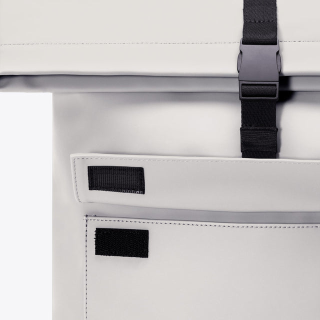 Jannik(ヤニーク) Mini Backpack / Lotus Infinity - Glacier Grey