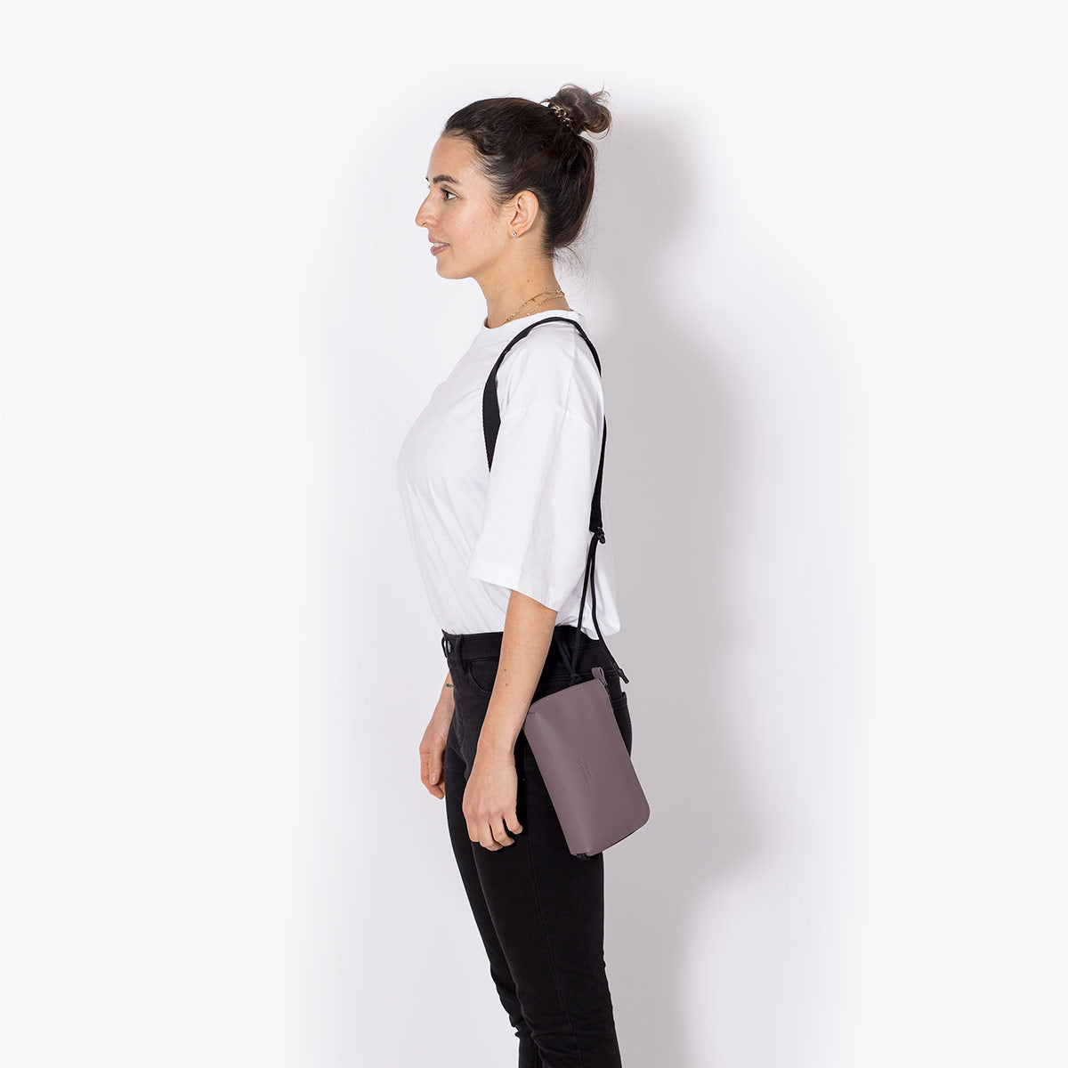 新品 UCON ACROBATICS L字ジップショルダーバッグ Otis BG Ucon Acrobatics • Otis Bag • Lotus Series (Grape) – UCON