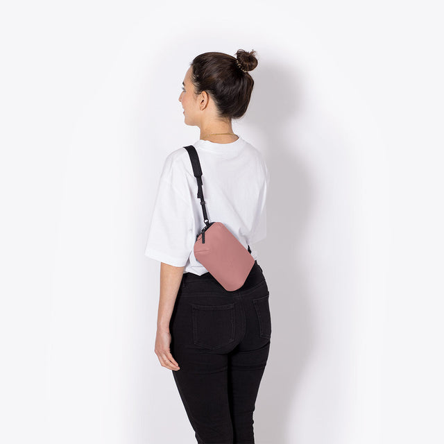 Ando(アンドゥ) Bag / Lotus - Dark Rose
